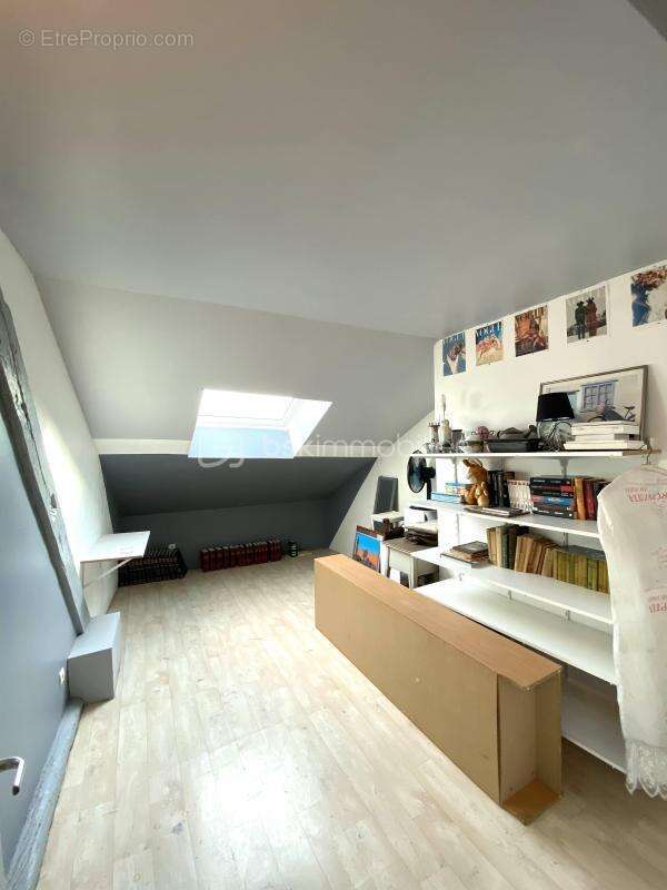 Maison à DAMMARTIN-EN-SERVE