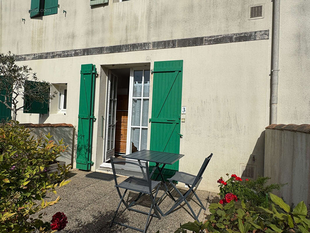 Appartement à SAINT-MARTIN-DE-RE