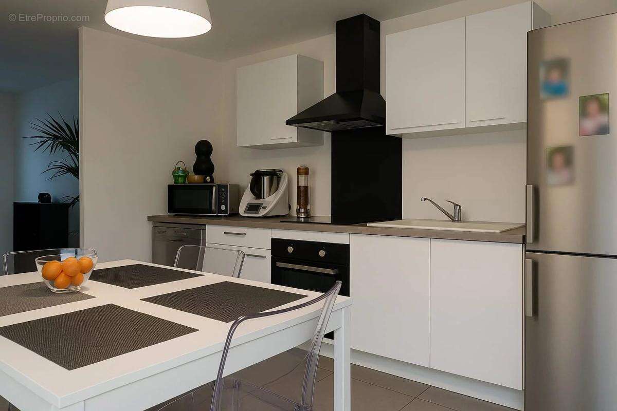 Maison à SAINT-GENIS-LAVAL