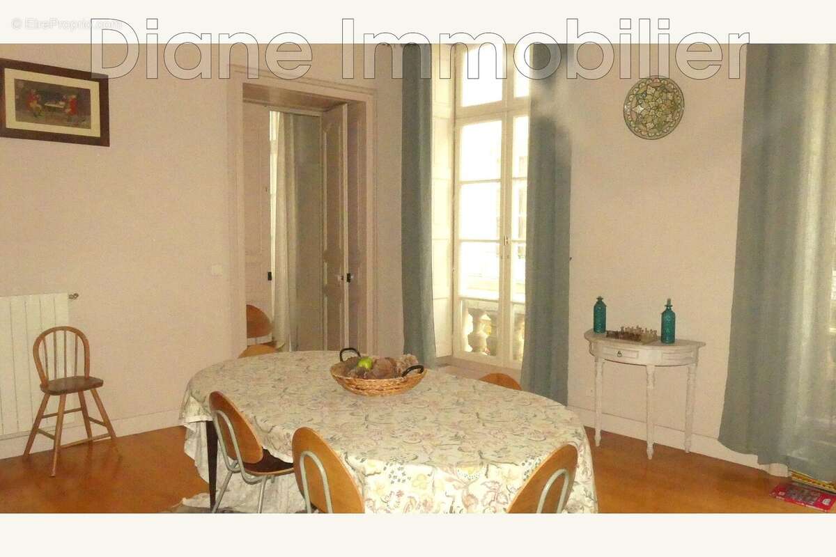 Appartement à NIMES