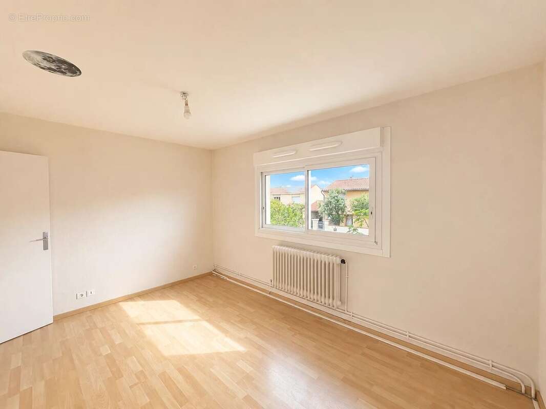 Toulouse Croix de Pierre - Maison T4 de 125m2 avec Jardin - photo 7