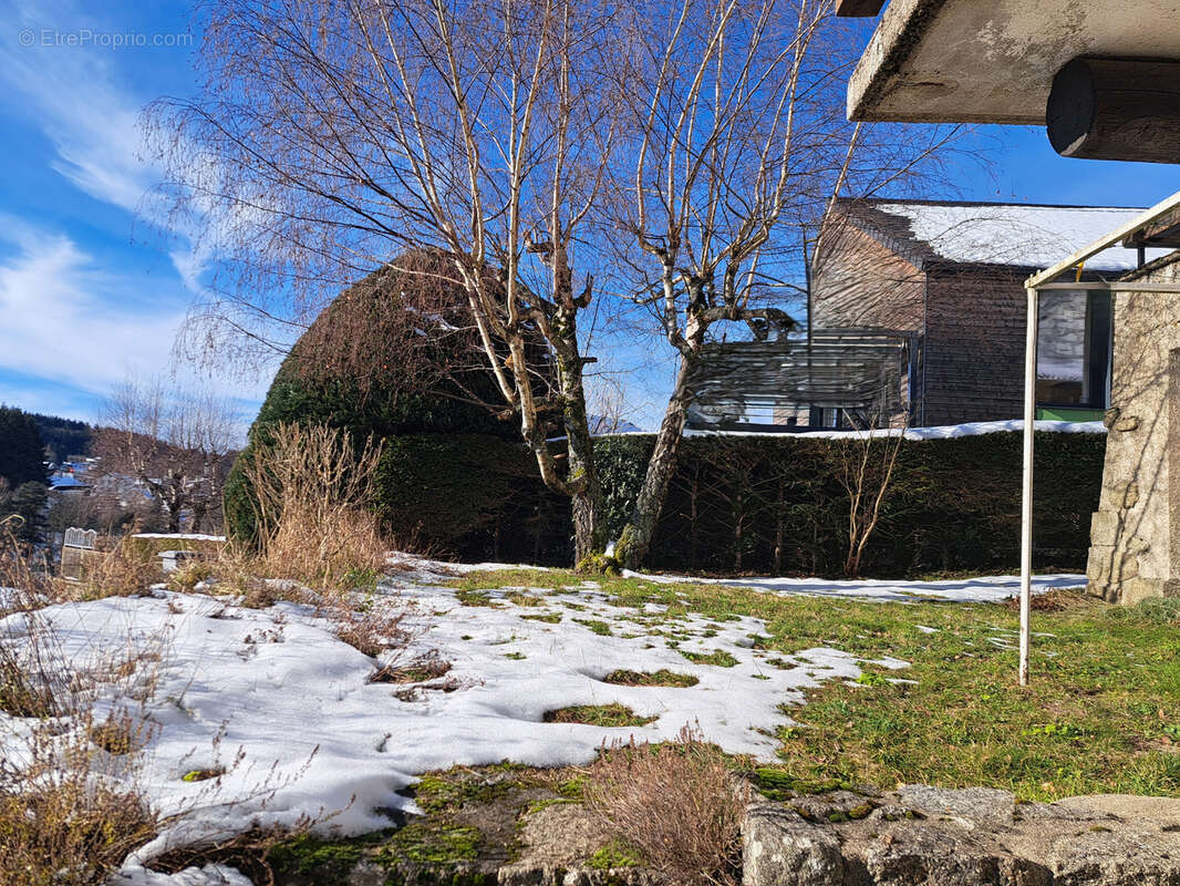 Maison à LE CHAMBON-SUR-LIGNON