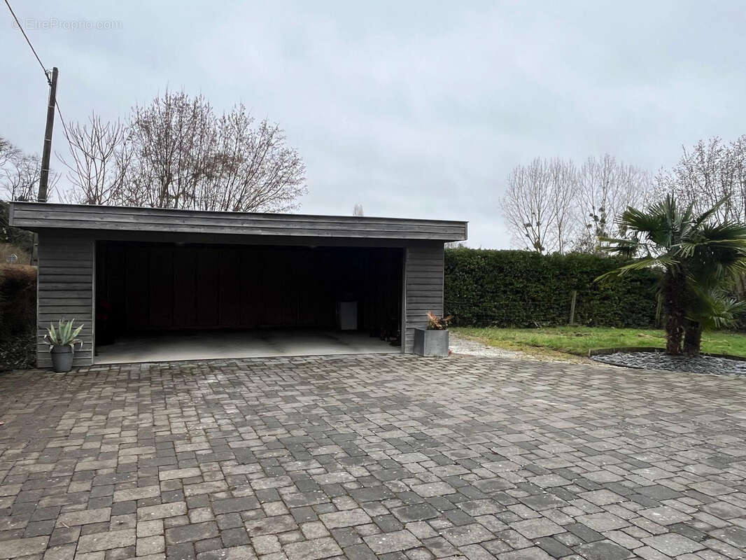 LUYNES bourg - Maison familiale lumineuse - 5 chambres avec grand jardin - - photo 14