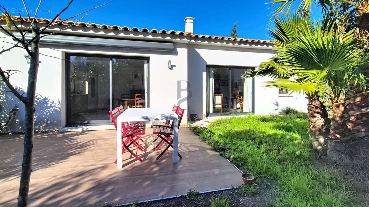 Maison à FREJUS