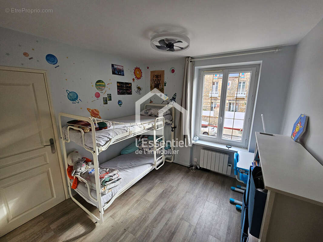 Appartement à VAUX-SUR-SEINE