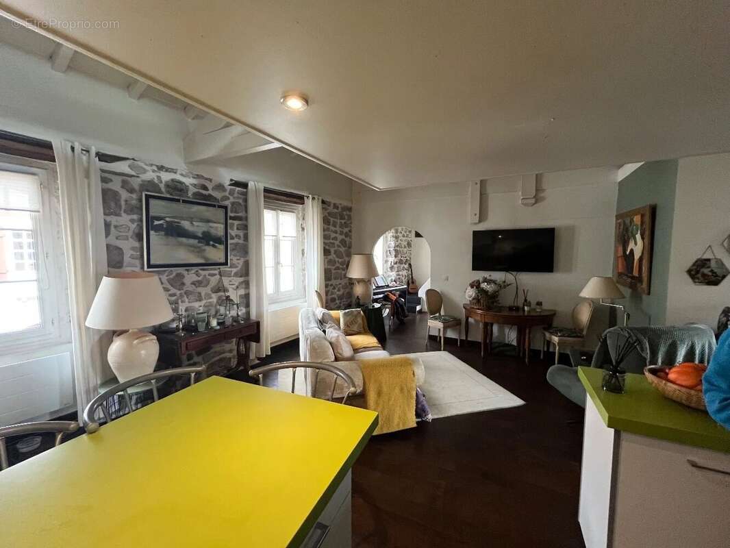 Appartement à URRUGNE