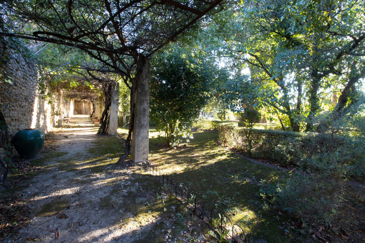 Maison à SAINT-FELIX-DE-LODEZ