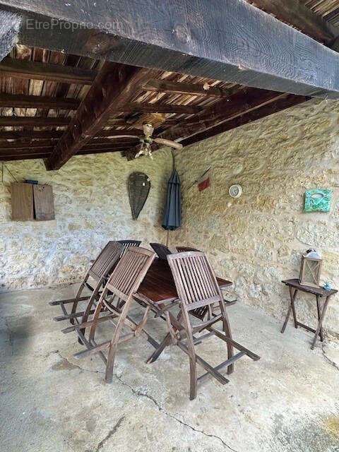 terrasse couverte - Maison à FLEURANCE