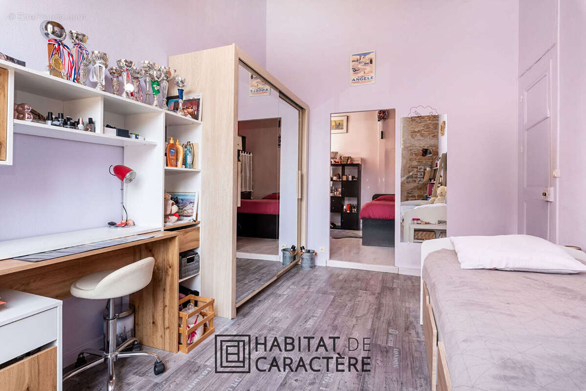 T3bis - Croix-Rousse - 66m² - photo 10