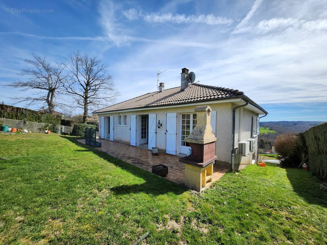 Maison à LE PALAIS-SUR-VIENNE