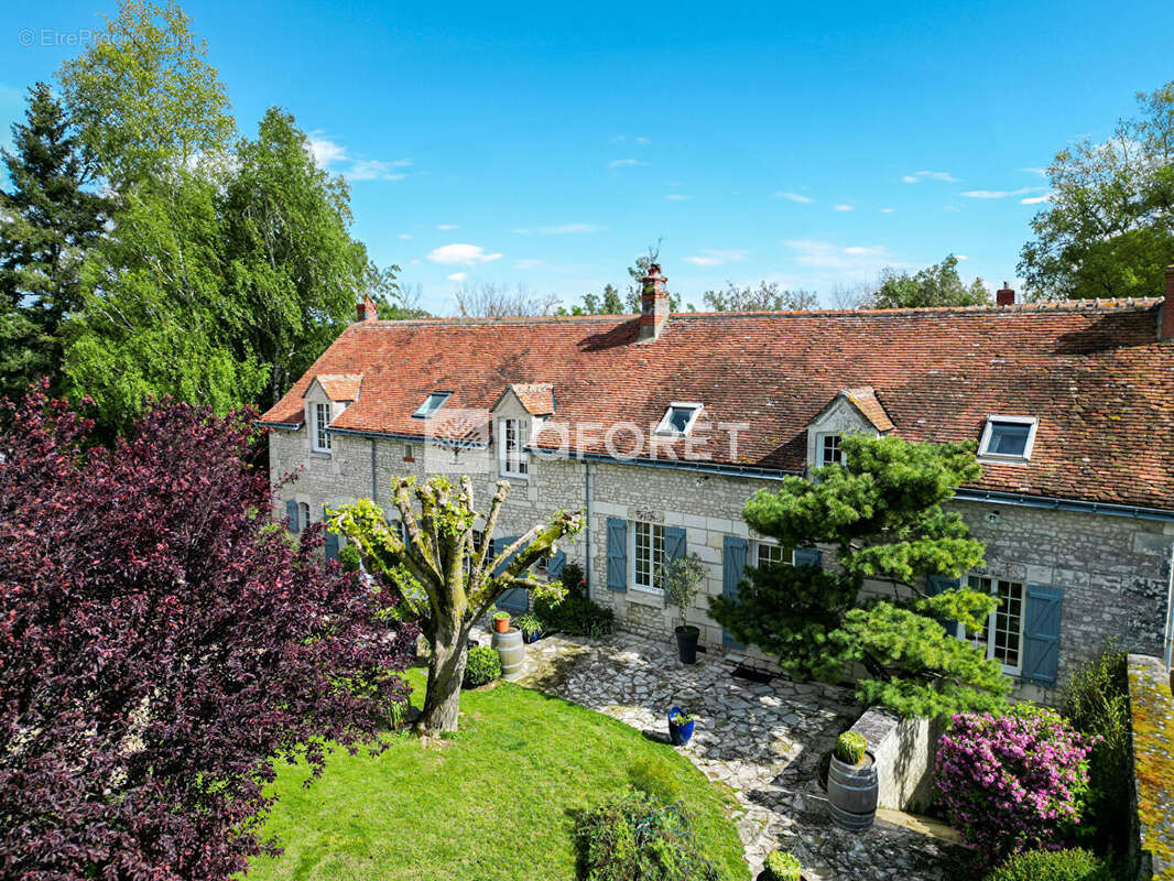 Maison à VERNEUIL-LE-CHATEAU