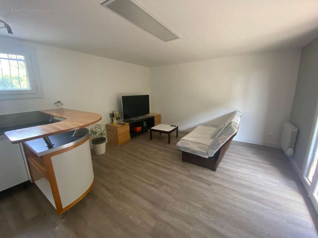 Photo 8 - Maison à SAINT-ROMAIN-DE-JALIONAS