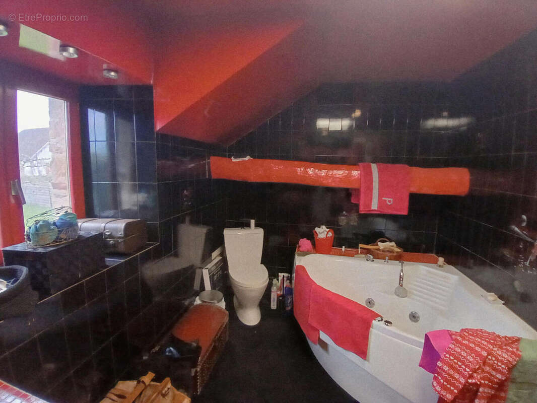 20251031_145420 - Maison à SAINT-PRIEST-LES-FOUGERES