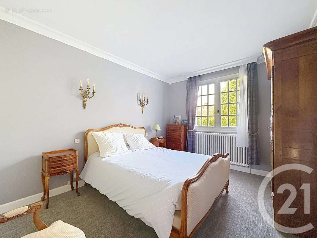Maison 111 m² à Saint-Andre-Les-Vergers  - photo 10