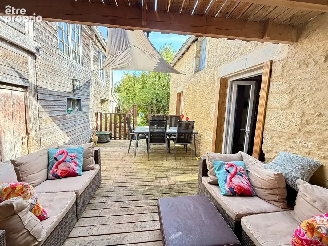 Photo Maison à Ruffec au prix de 170 500€