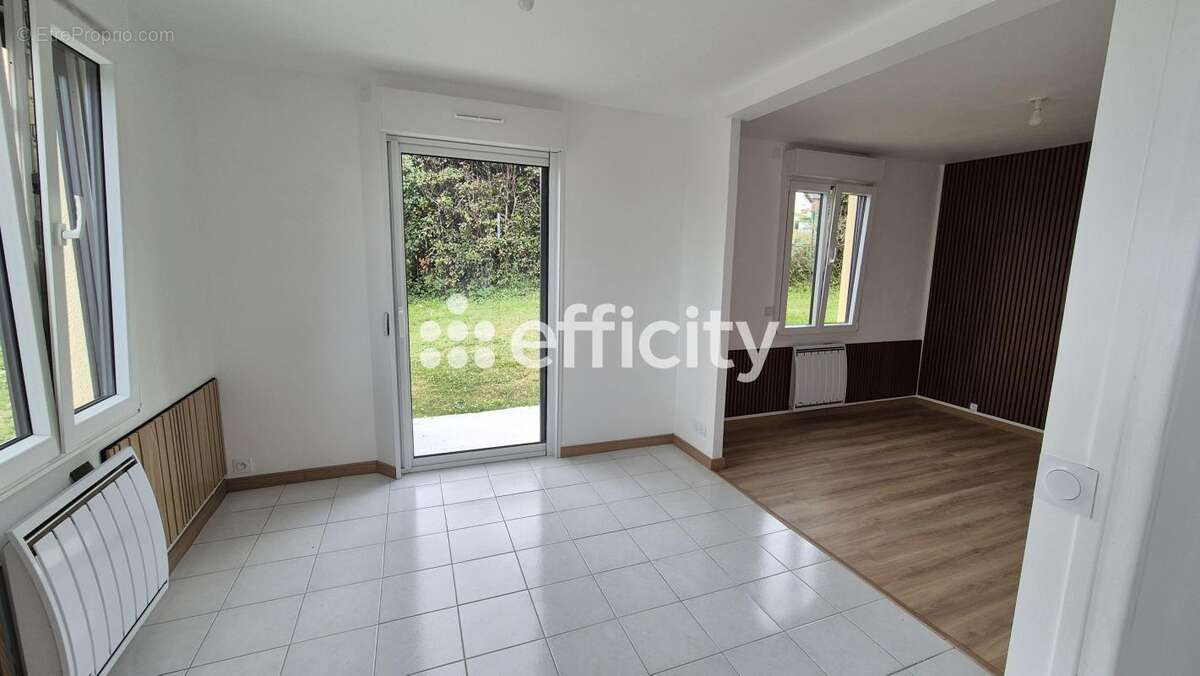 Maison 37 m² à Saint-Come-De-Fresne  - photo 25