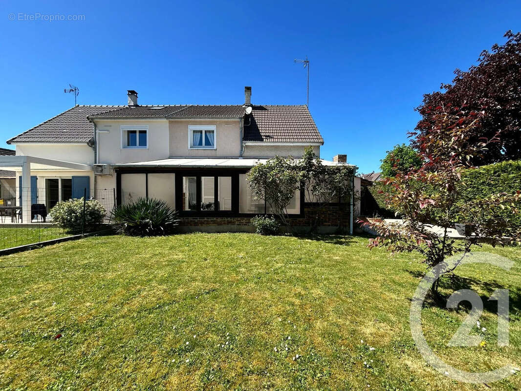 Maison à MOUSSY-LE-VIEUX