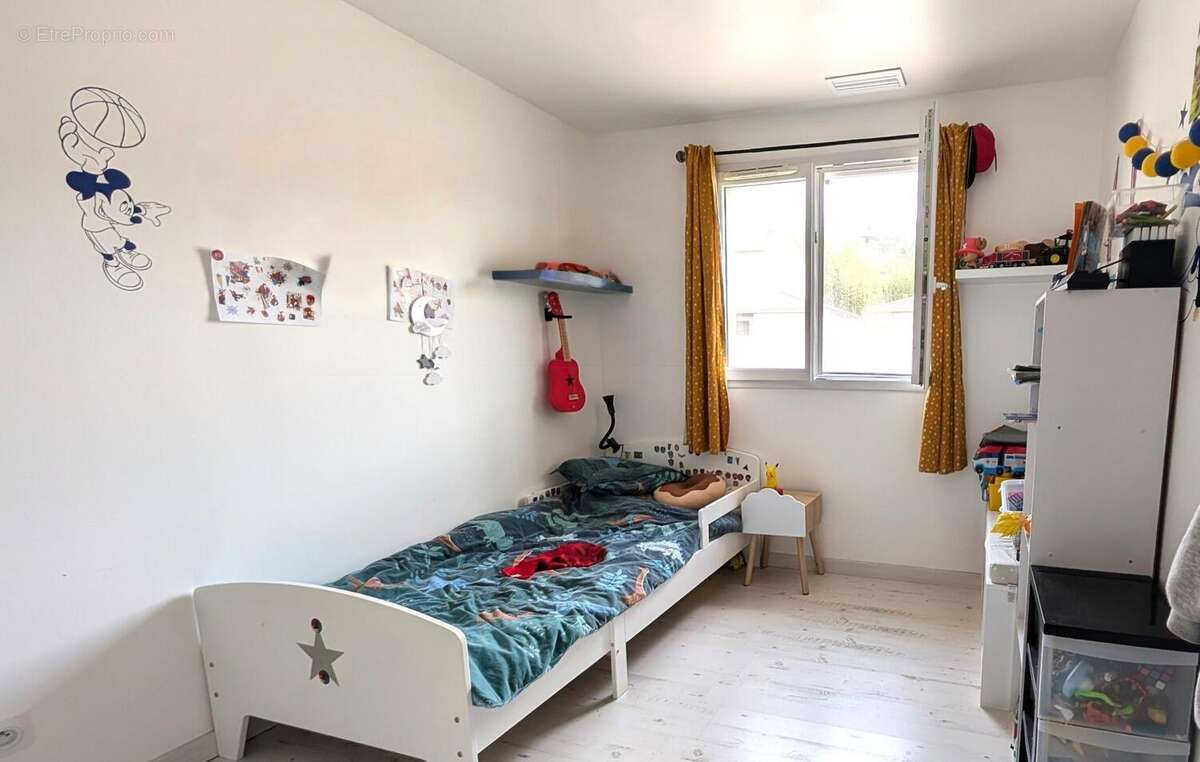 Maison 90 m² à Saint-Rambert-D'albon  - photo 8