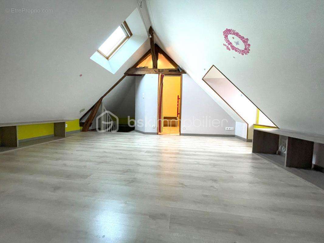 Maison à CANDE-SUR-BEUVRON