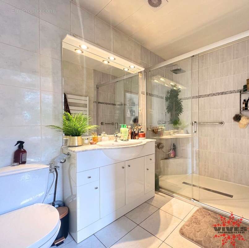 Maison à NISSAN-LEZ-ENSERUNE