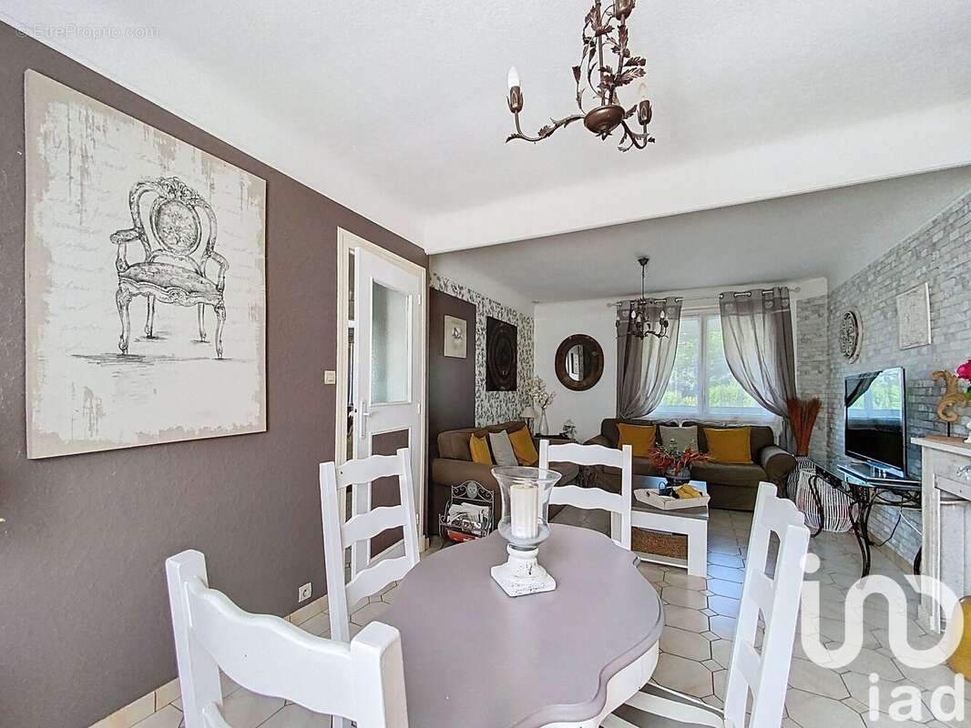 Photo 3 - Maison à UZEL