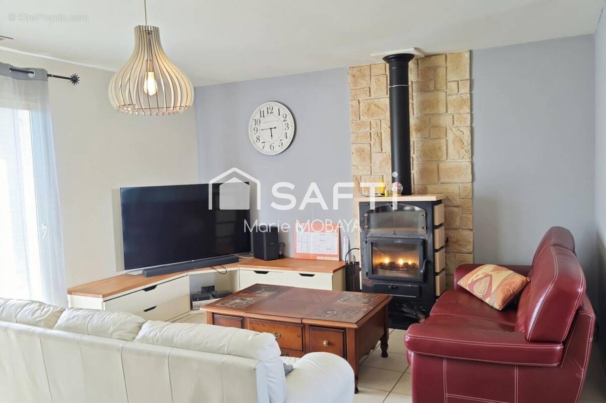 Photo 1 - Maison à SALIGNAC