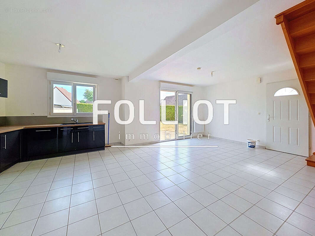 Maison 5 pièces à vendre à Bréhal - 50290 - Centre - photo 7