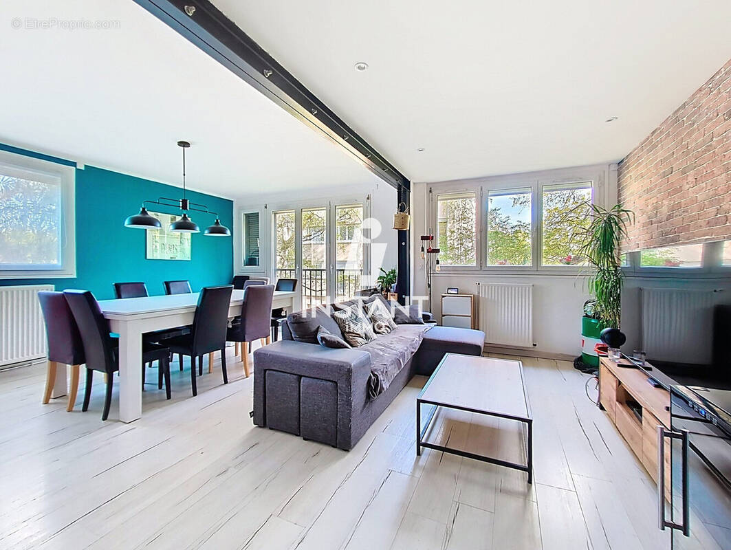 Appartement à VILLIERS-SUR-ORGE