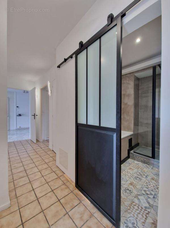 Appartement à MARSEILLE-8E