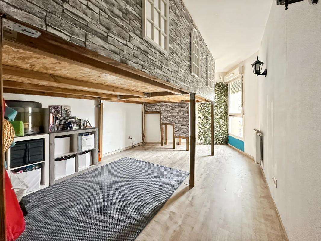 Appartement à VENISSIEUX