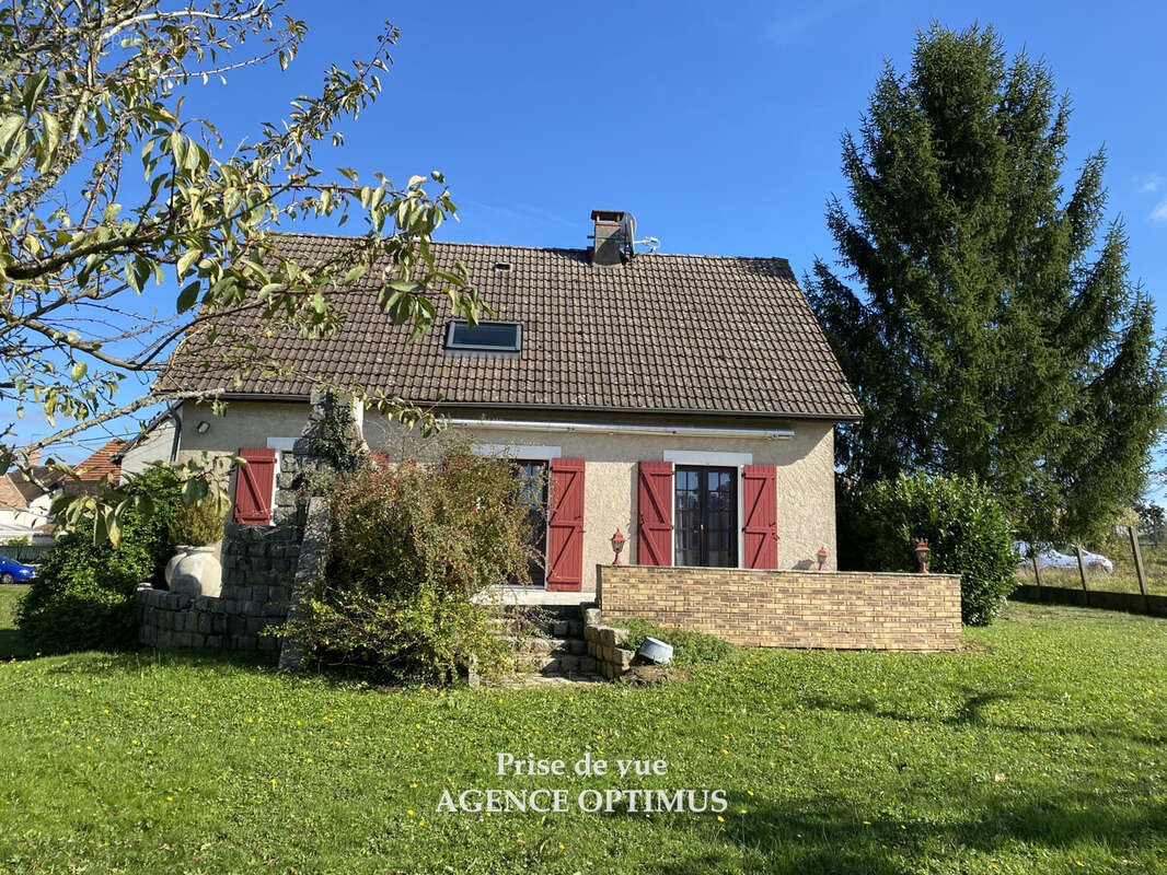 Maison à LIXY