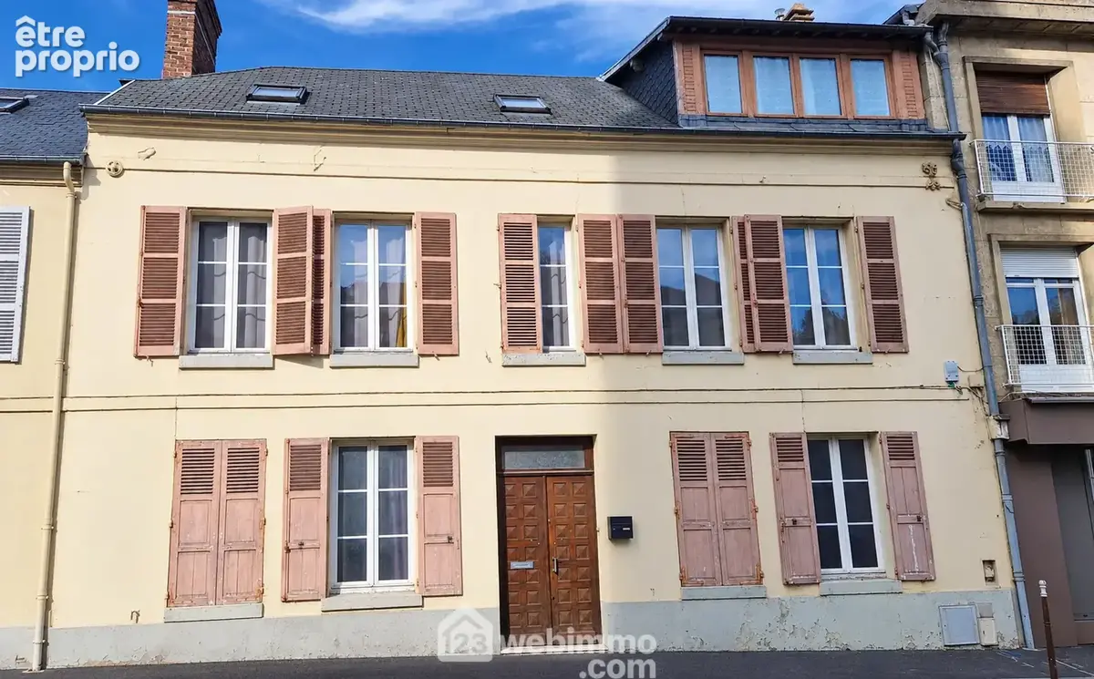 Maison familiale d'une surface habitable de 183 m² - Maison à LAON