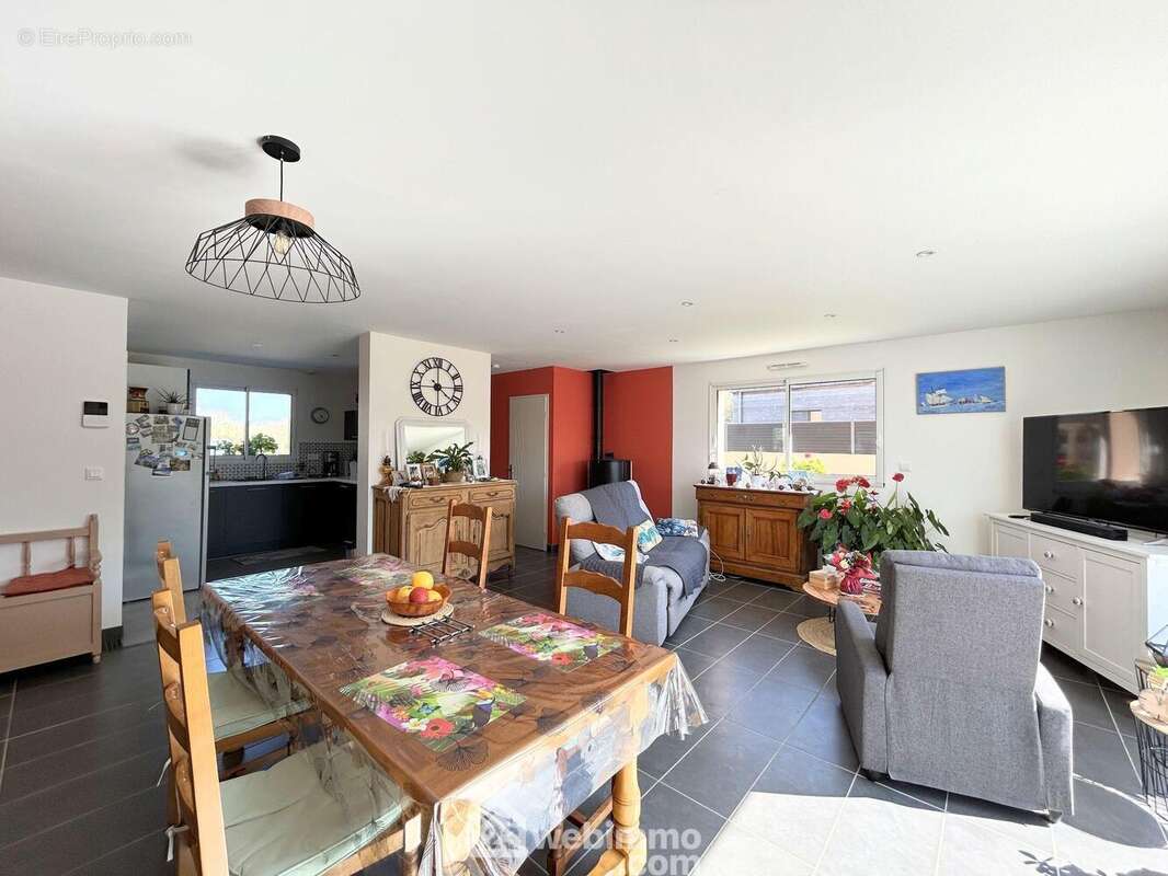 Maison 110 m² à Tredrez-Locquemeau  - photo 4