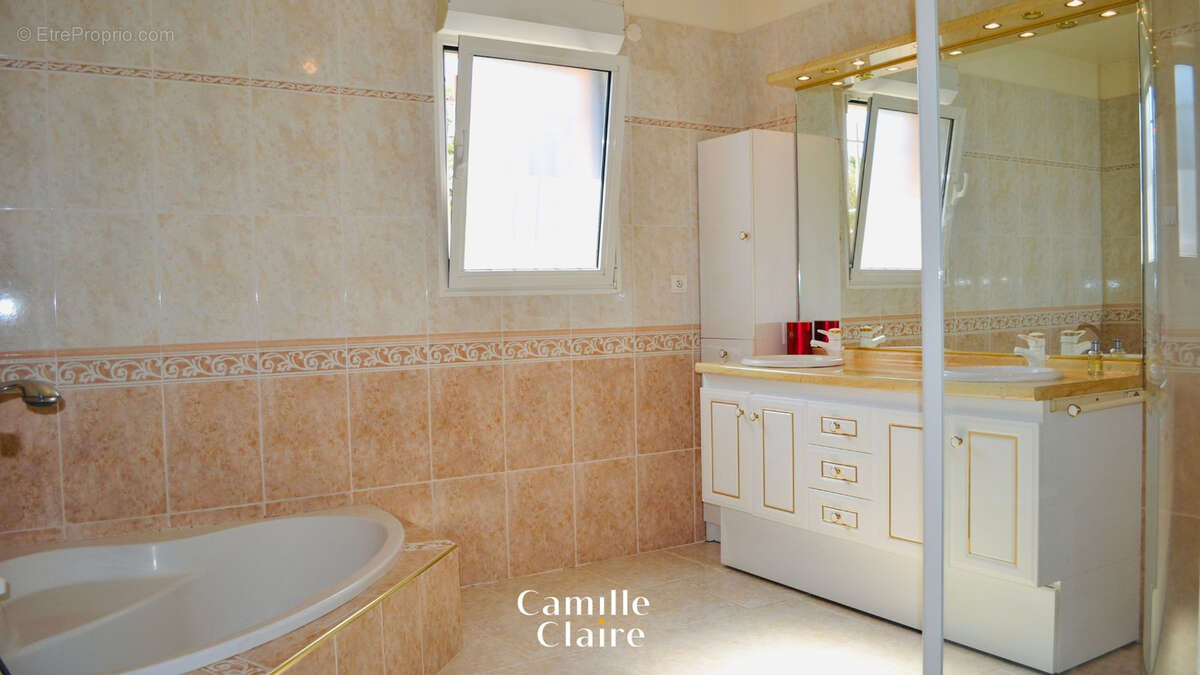 Maison à LA SEYNE-SUR-MER