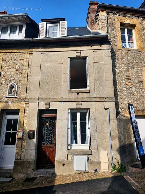 Maison à VILLERVILLE