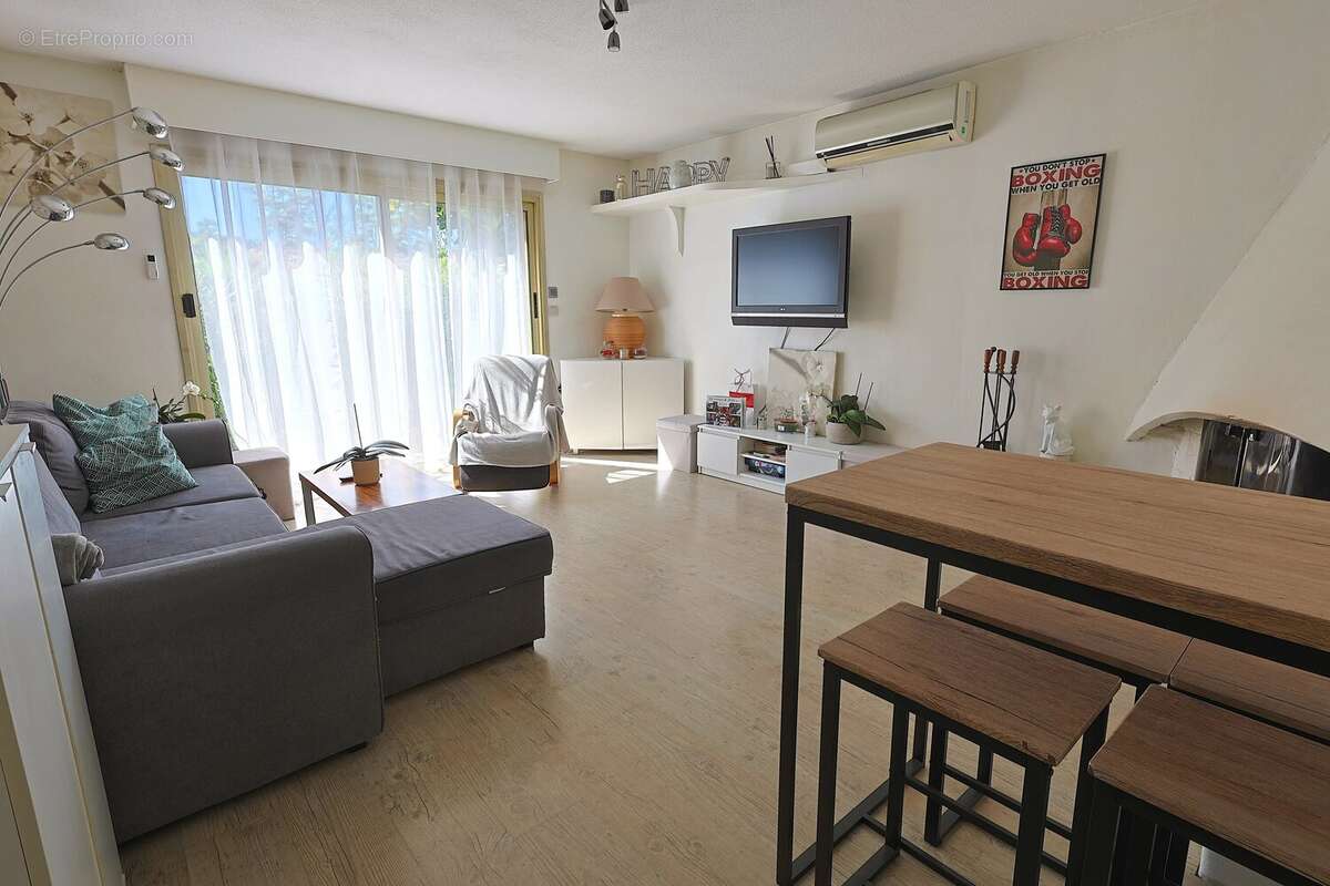 Maison à MOUGINS