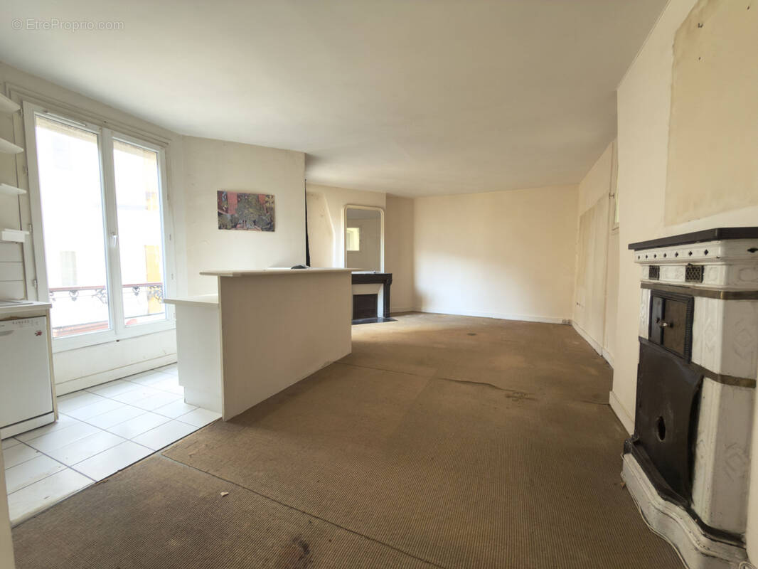 Appartement à PARIS-10E