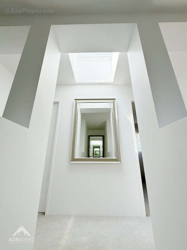 Maison 5 PIèces 159 m2 avec Studio - photo 8