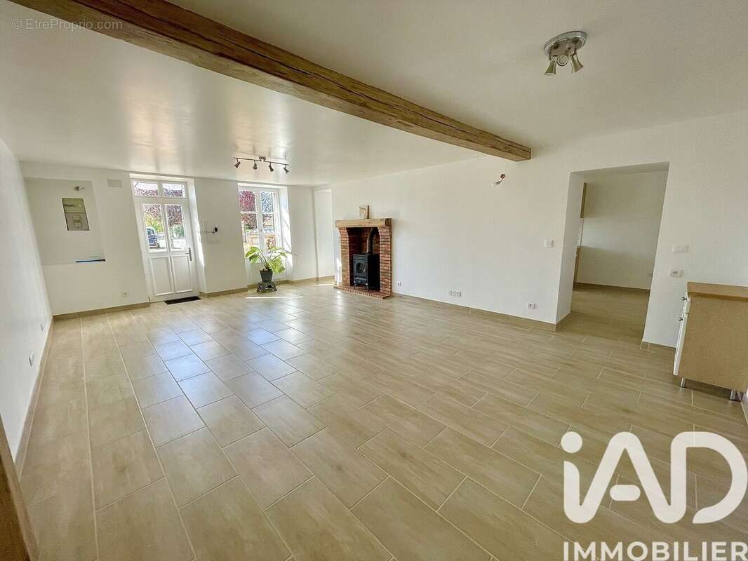 Photo 7 - Maison à LATHUS-SAINT-REMY