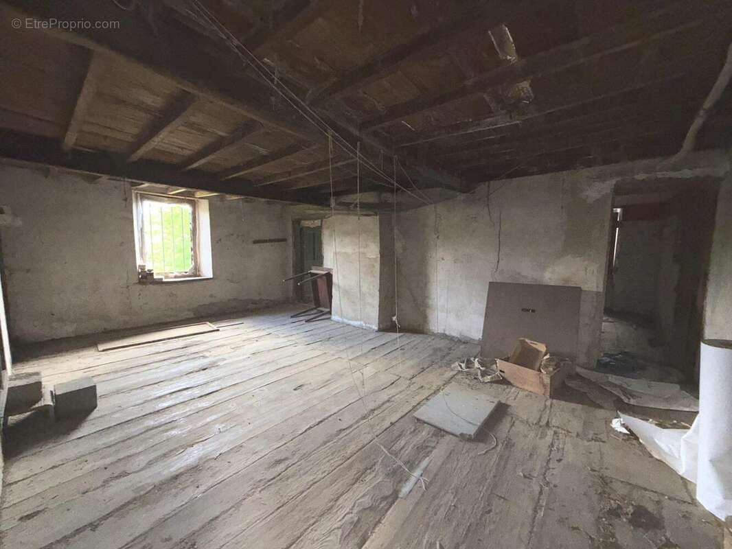 Maison 175 m² à Brezins  - photo 7