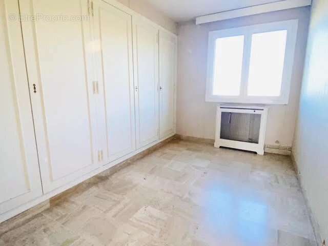 Appartement à MARSEILLE-9E