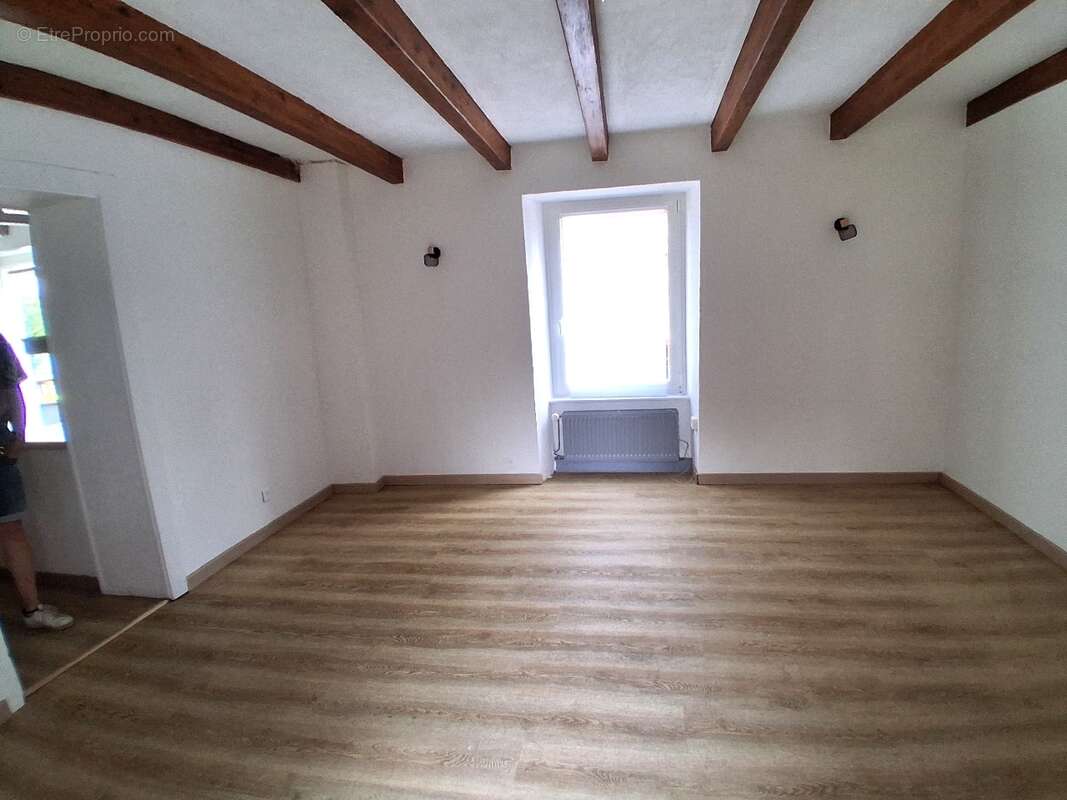 Maison à VOUJEAUCOURT