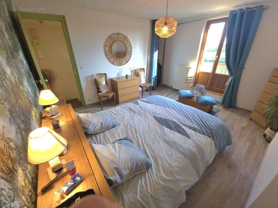 Maison à MOULINS-LA-MARCHE