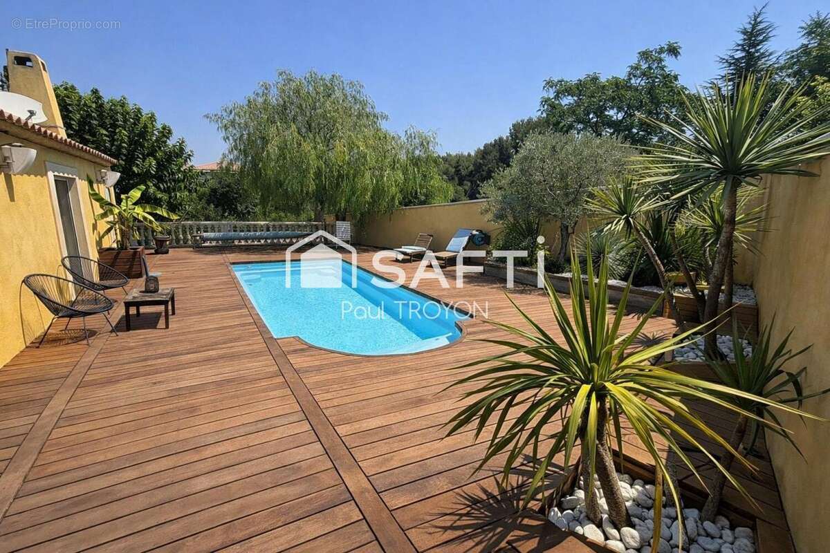 Photo 2 - Maison à MARSEILLE-13E