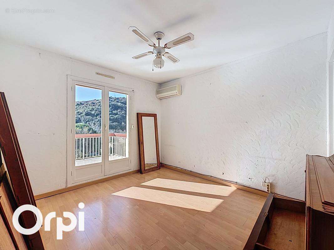Appartement à VILLENEUVE-LOUBET