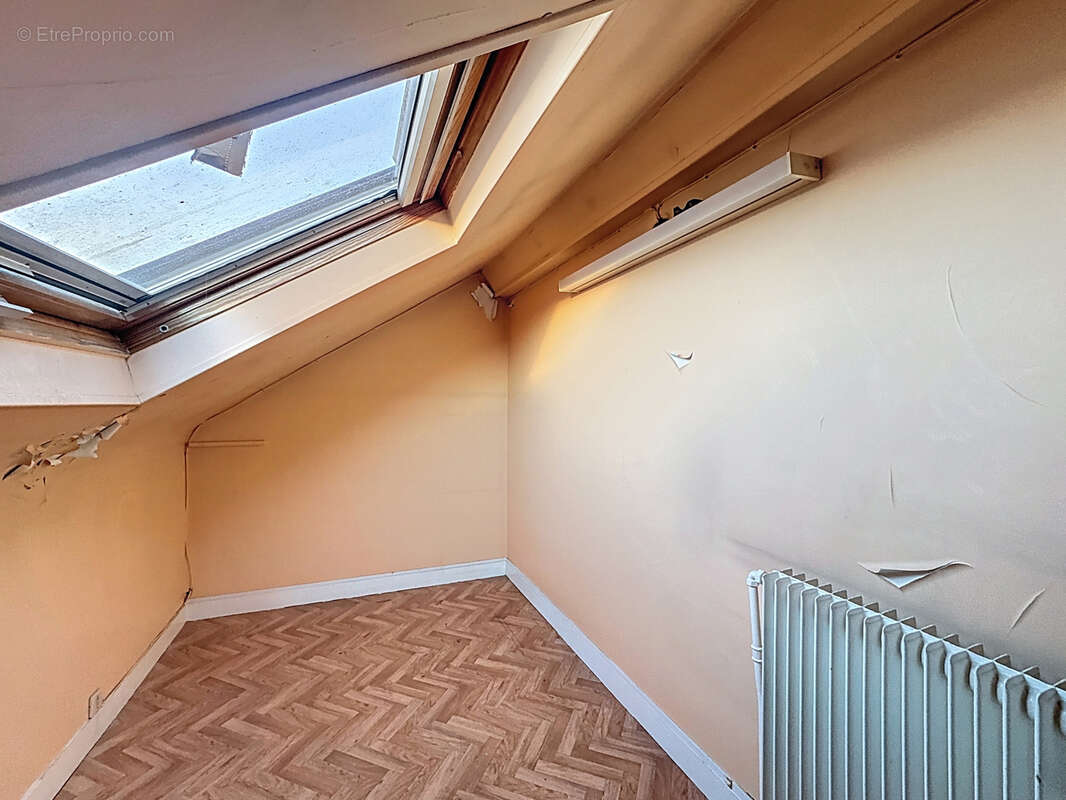 Maison à PARAY-VIEILLE-POSTE