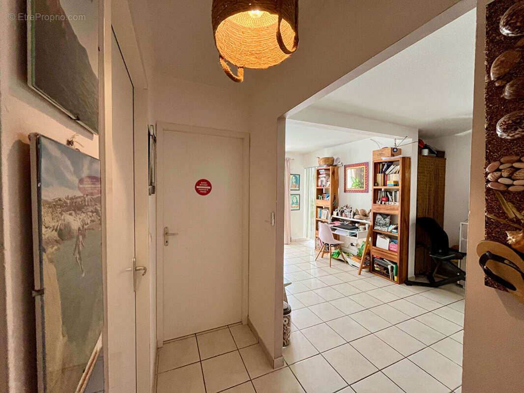 Appartement à SAINTE-LUCE