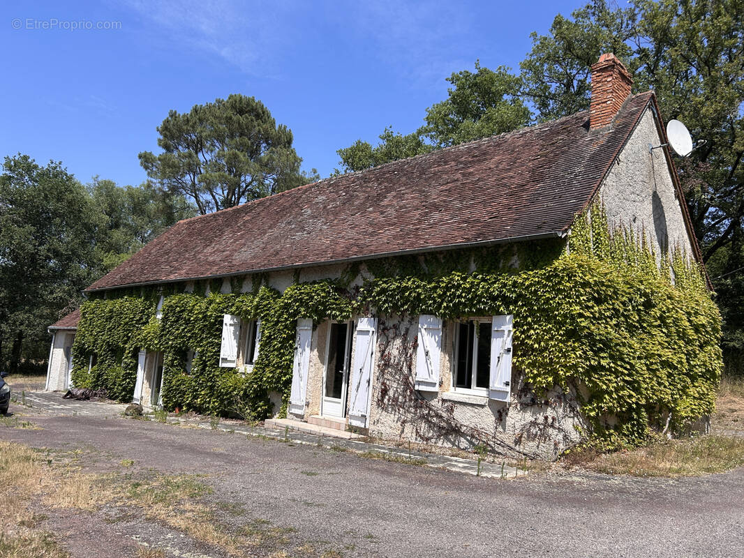 Maison à CHAILLAC