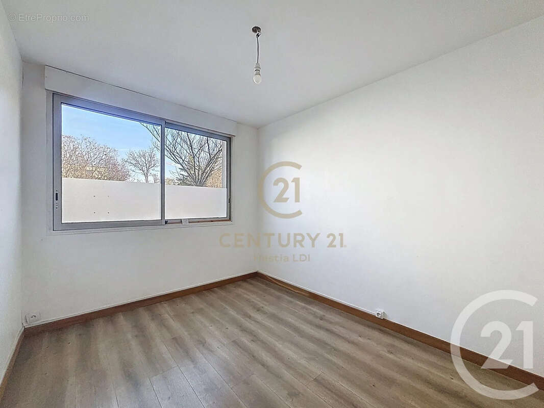 Appartement à LYON-8E