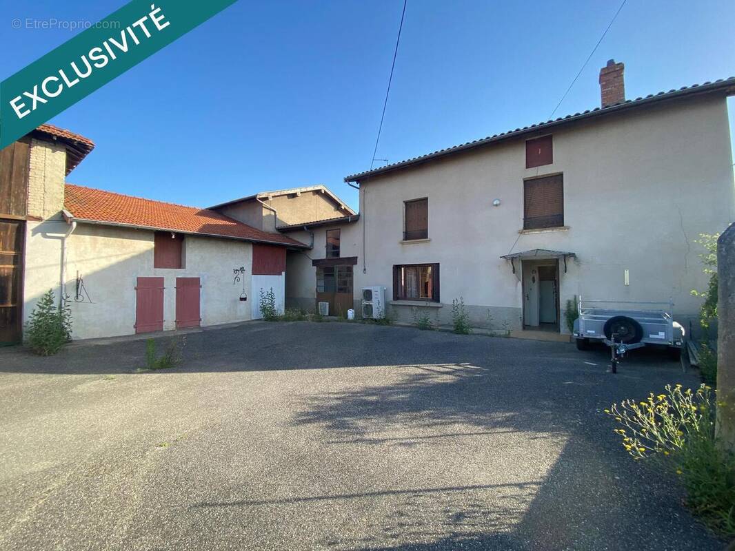 Photo 1 - Maison à SAINT-PRIM